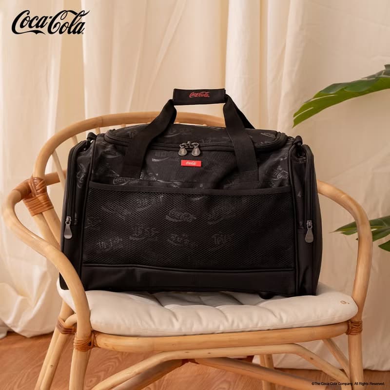 【Coca-Cola可口可樂】大容量旅行包 運動包 手提包(附背帶)