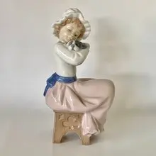 Lladro NAO 大擁抱女孩和小狗雕像 1987 年復古
