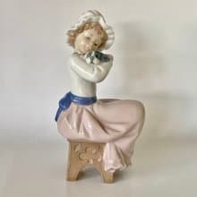 Lladro NAO 大擁抱女孩和小狗雕像 1987 年復古