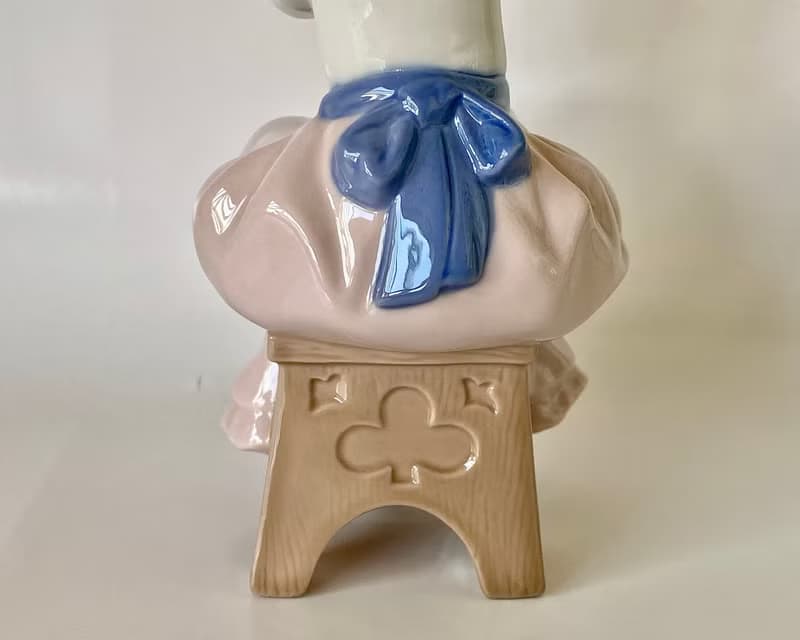 Lladro NAO 大擁抱女孩和小狗雕像 1987 年復古