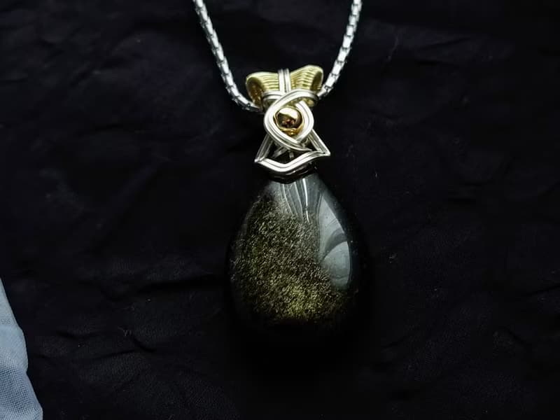 【 星塵 】金曜石項鍊 /吊墜 /新年禮物 /金屬線工藝