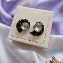 美國西洋古董飾品 / 鸚鵡螺黑琺瑯白鑽摩登針式耳環/古著首飾