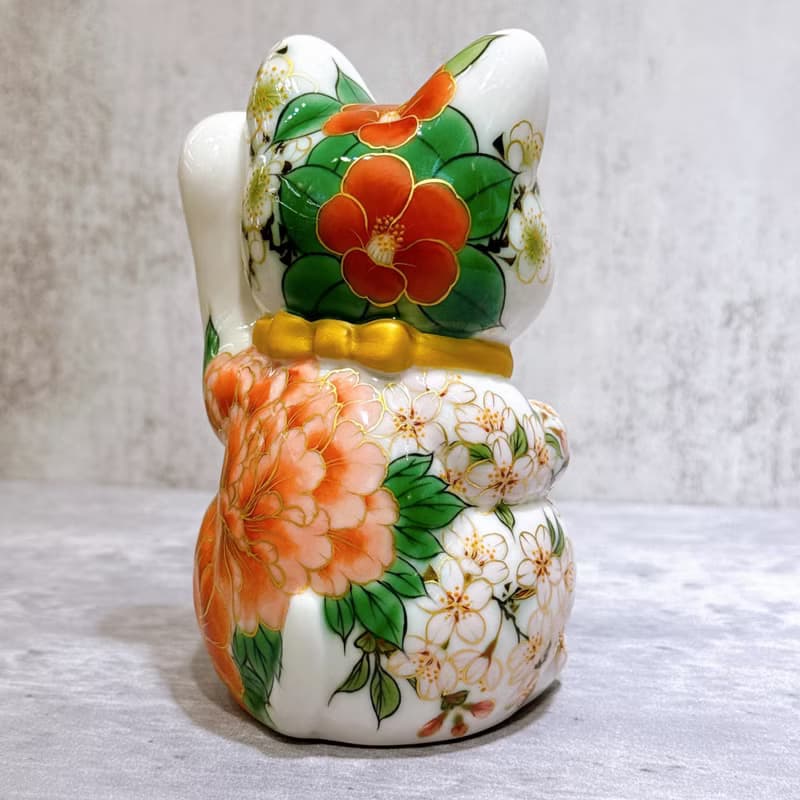 【白瓷花語】日本清水燒招財貓 | 色繪 白地 牡丹椿櫻