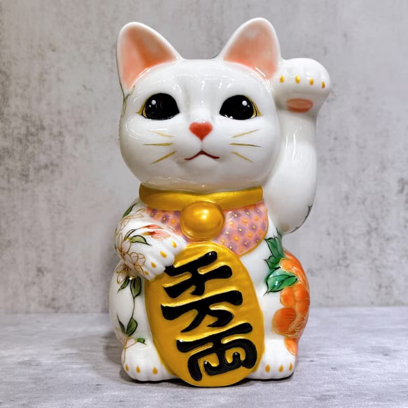 【白瓷花語】日本清水燒招財貓 | 色繪 白地 牡丹椿櫻