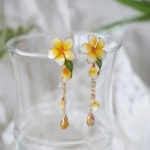 【雞蛋花耳飾】手工原創 耳飾 銅線樹脂  水晶花婚禮 禮物