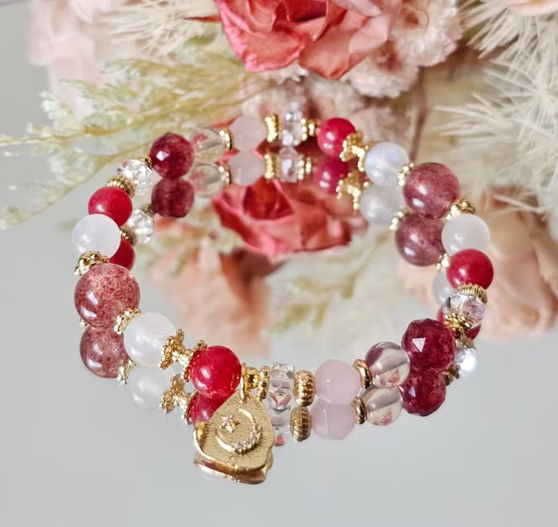 女神光-好人緣/愛情/氣色 /草莓晶/月光石/薔薇石/粉晶水晶手鍊