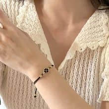 Lucky Four Leaf Clover Knot Bracelet (2Colors)