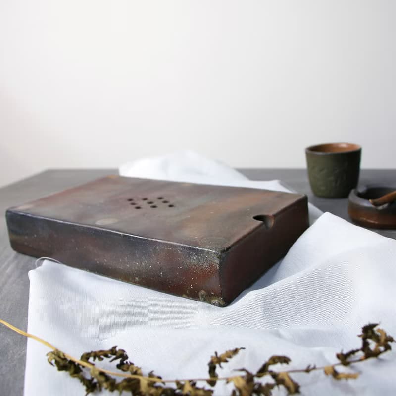 方磚壺承 有孔 新彩燒 柴燒陶藝 手作作品 茶盤 | 陳威恩作品