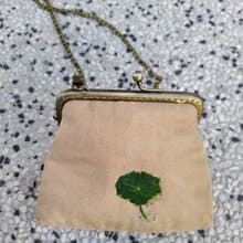 荷葉 斜背式麂皮口金包