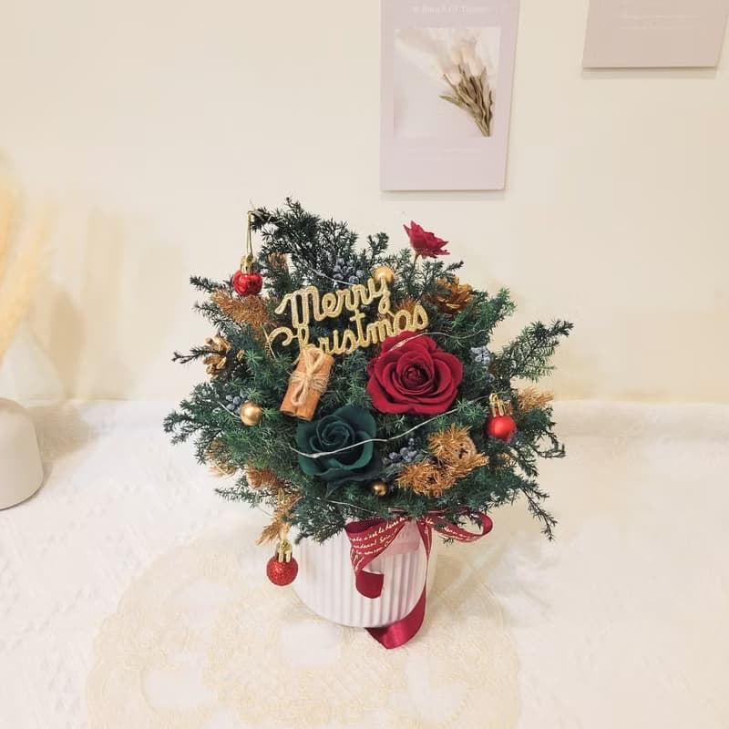 兩用永生雪松桌花擺飾。附燈。聖誕禮盒。新年禮盒