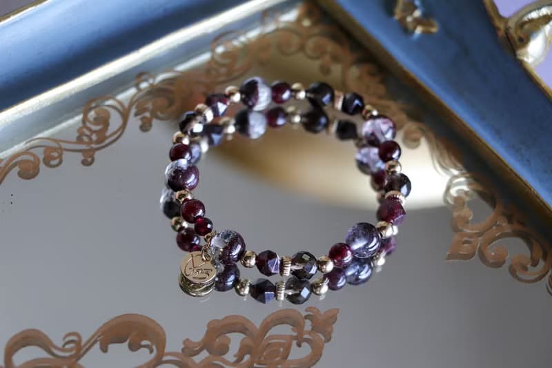 治癒7A紅幽靈婦科手鍊原礦設計 /  皇室的恩寵 - 紅幽靈-石榴石