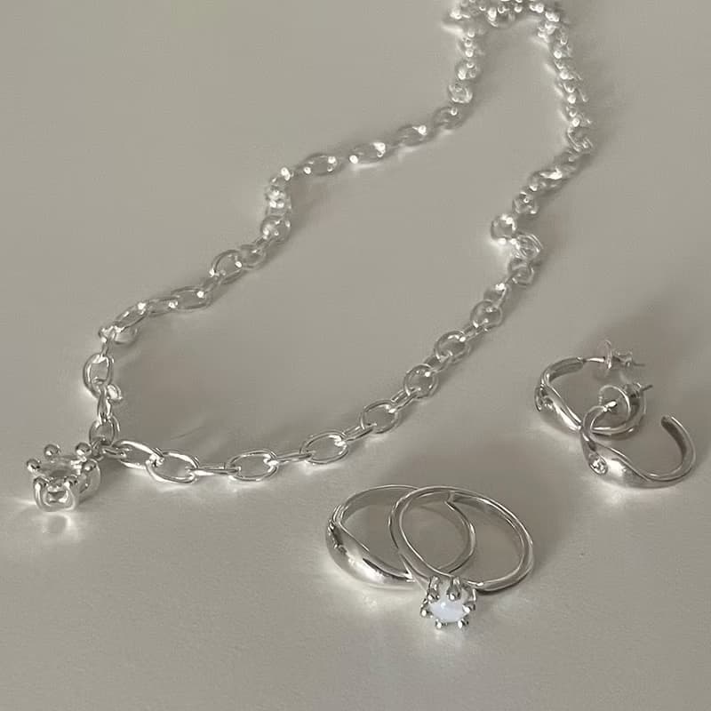 haime bold chain white quartz necklace