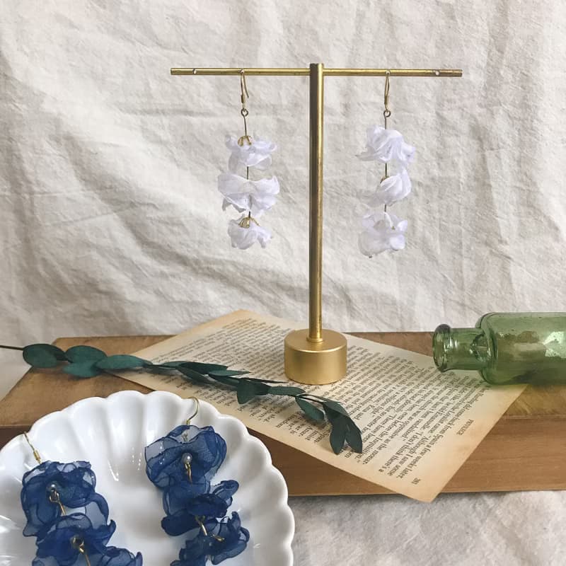 手作刺繡//夏日花串耳環//可改夾式
