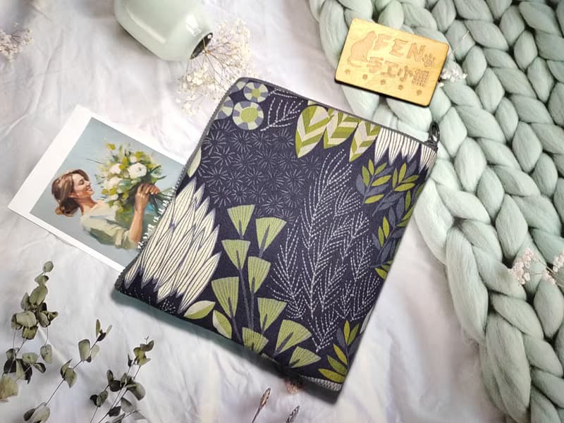 袋物系列-日本設計師棉布森林植物學L型拉鍊袋鋪棉-電子書保護套