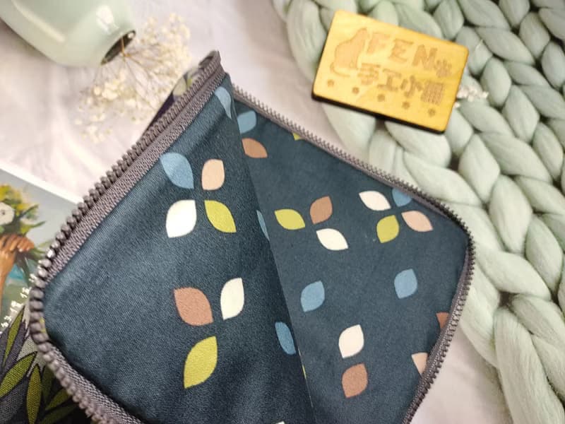 袋物系列-日本設計師棉布森林植物學L型拉鍊袋鋪棉-電子書保護套