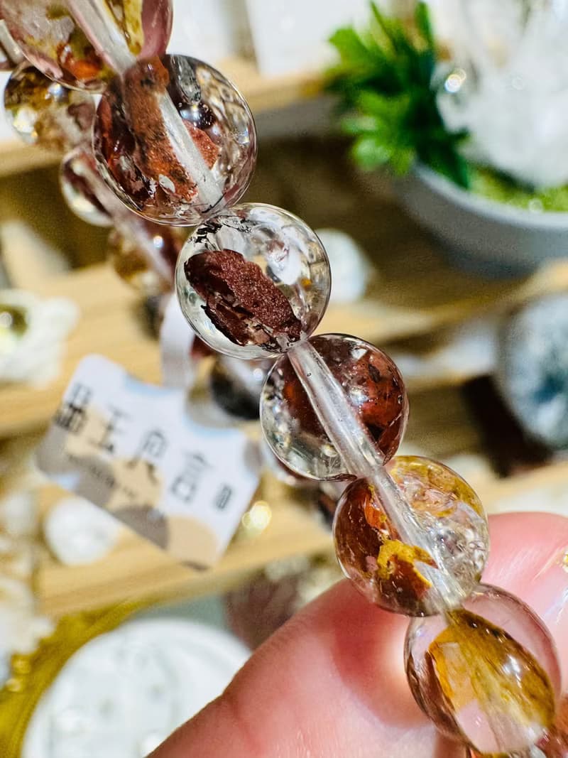 畢業級天然紅泥骸骨閃靈水晶8mm18.21g好運穩定情緒淨化洞察力