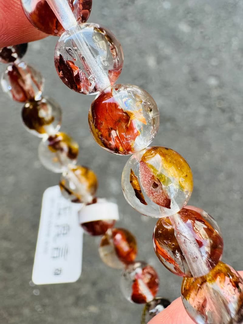 畢業級天然紅泥骸骨閃靈水晶8mm18.21g好運穩定情緒淨化洞察力