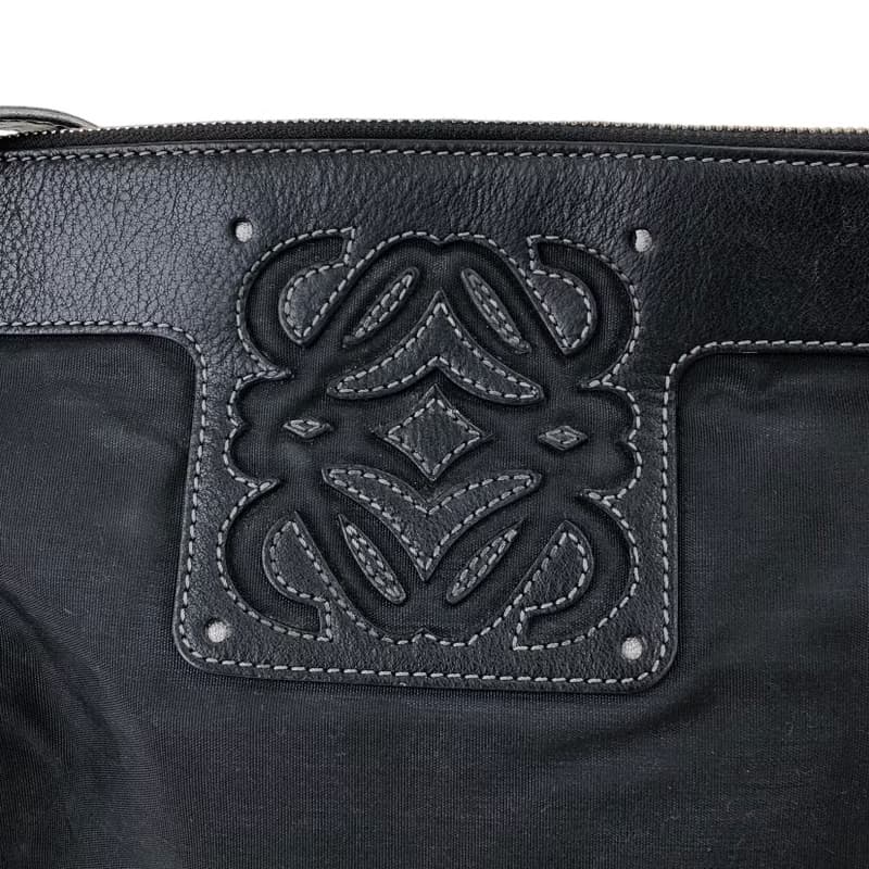 【 日本直送　名牌中古包 】LOEWE ロエベ ショルダーバッグ ブラック アナグラム レザー ナイロン vintage ヴィンテージ オールド x724pv