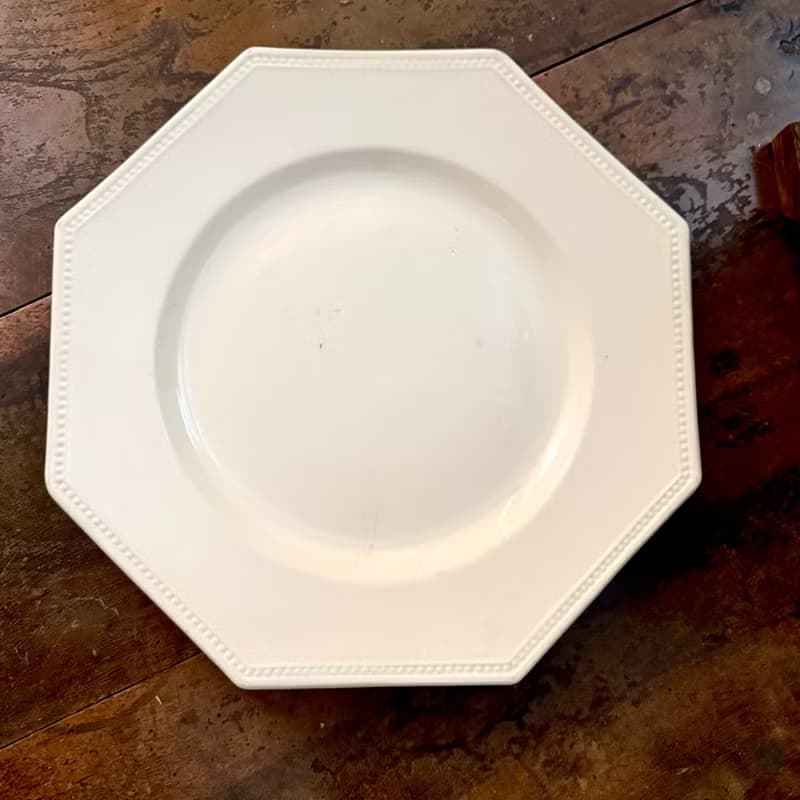 50668- 絕美稀有法國古董Sarreguemines八角珍珠邊飾大瓷盤30cm