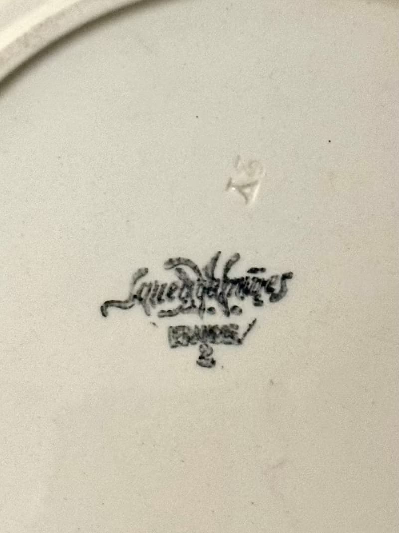 50668- 絕美稀有法國古董Sarreguemines八角珍珠邊飾大瓷盤30cm