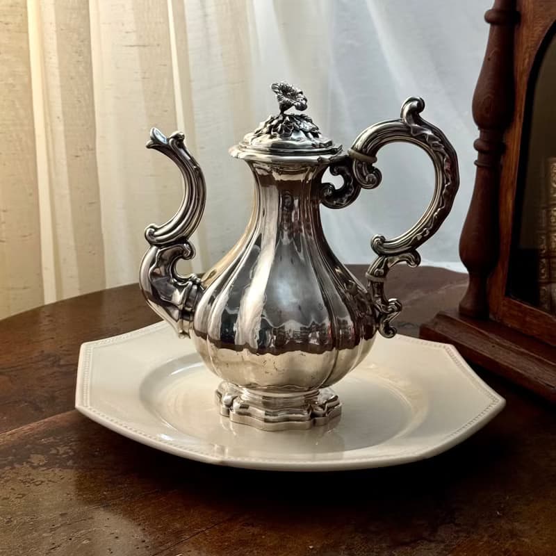 50668- 絕美稀有法國古董Sarreguemines八角珍珠邊飾大瓷盤30cm