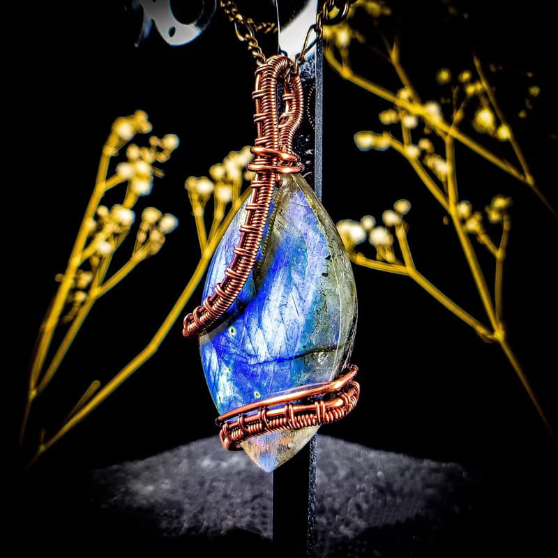 【Knight Dagger • 騎士之刃】藍拉長石項鍊