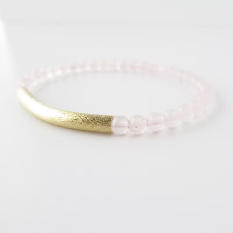 ローズクォーツとデザインパイプのブレスレット