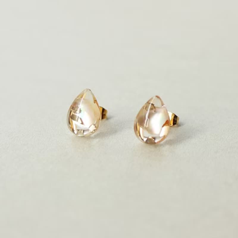 天然貝しずくピアス/イヤリング