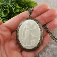 Ivory White Vintage Glass Greek Lady Girl Cameo Locket Pendant Necklace Jewelry