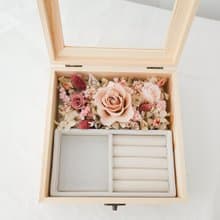 【獨家訂製】永生花珠寶盒-香檳色