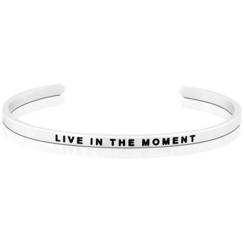 Mantraband悄悄話手環- LIVE IN THE MOMENT 把握現在