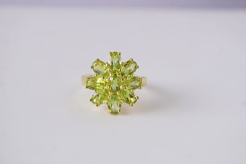Natural Peridot Ring Sterling Silver 925 with Gold plated 8.5 US.
