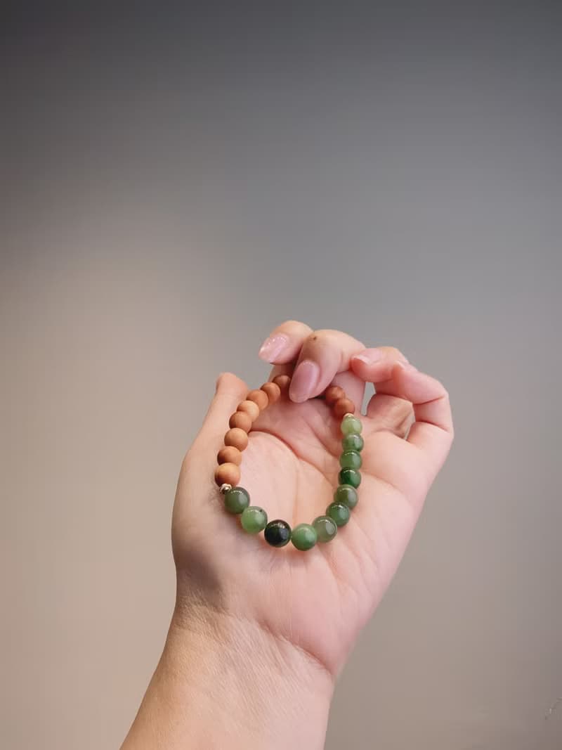 B2- 正宗老山檀香點綴和田玉。Z-20250918-525