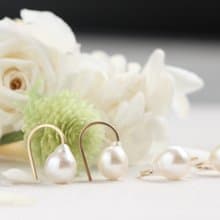 14kgf- A grain of pearl pierced earrings