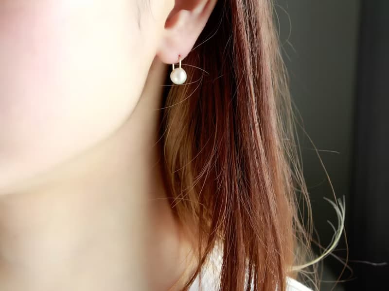 14kgf- A grain of pearl pierced earrings