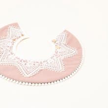 Handmade by Mina【AGF系列】愛麗絲夢遊仙境女寶寶360旋轉圍兜