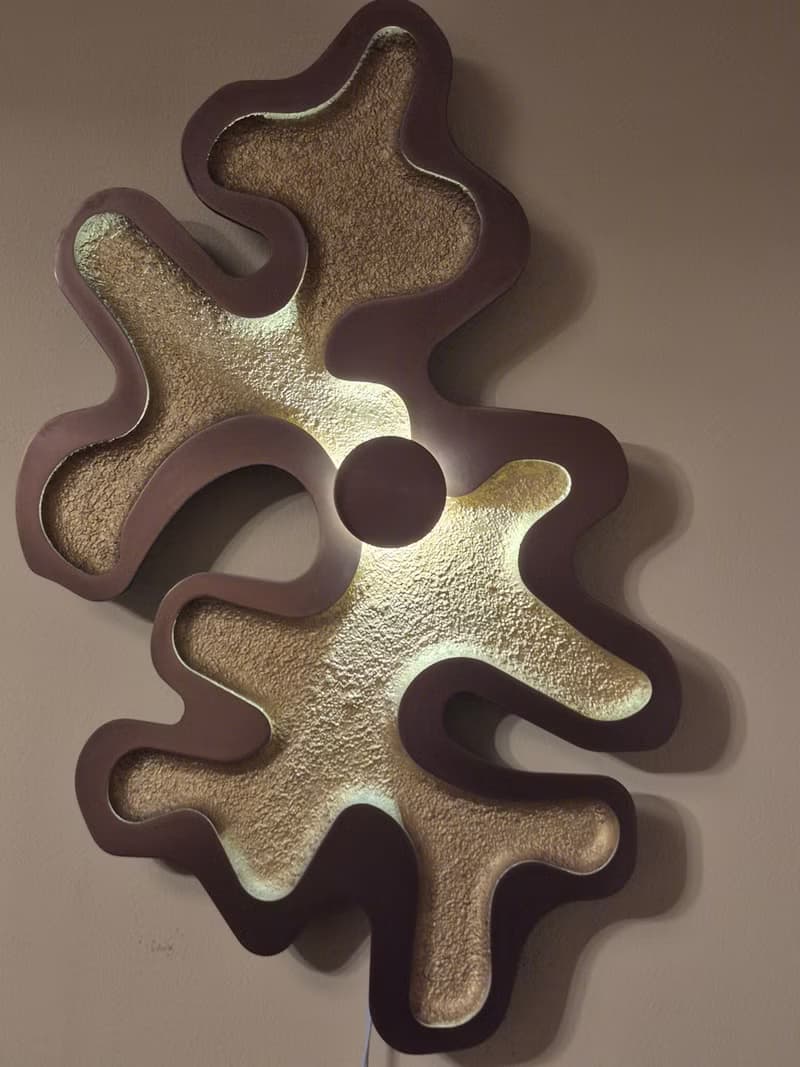 Coral Bloom Wall Light – Ocean-Inspired Metallic LED Art