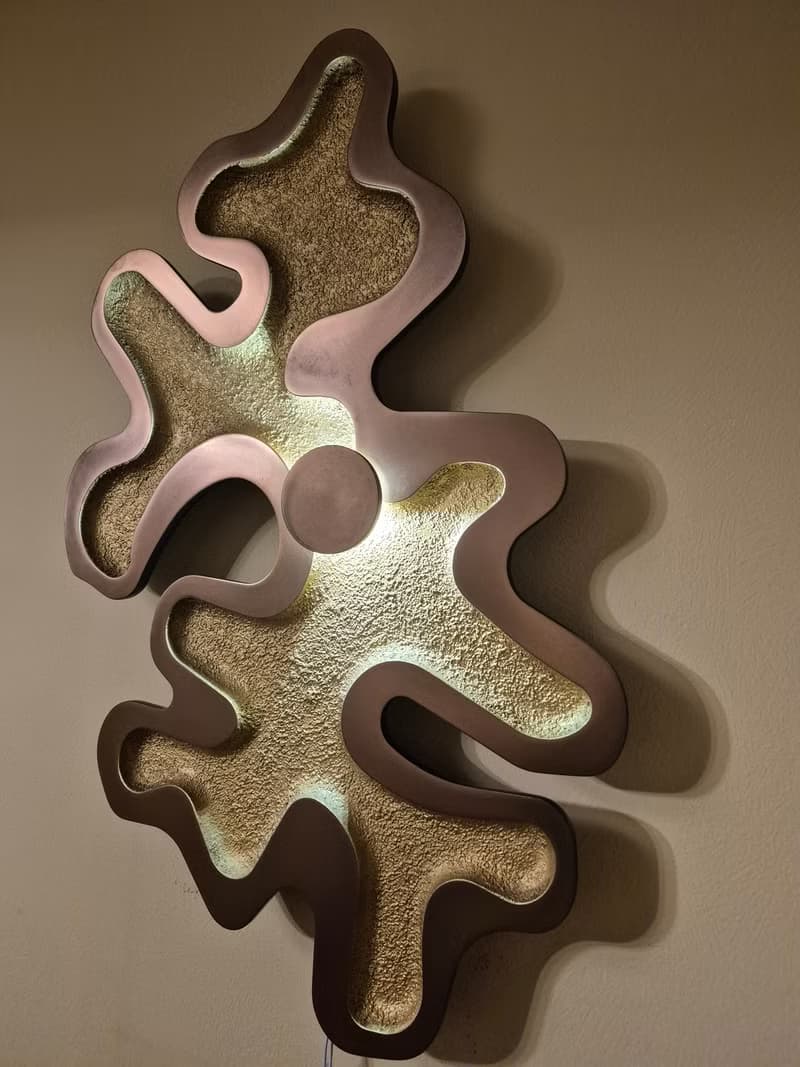 Coral Bloom Wall Light – Ocean-Inspired Metallic LED Art