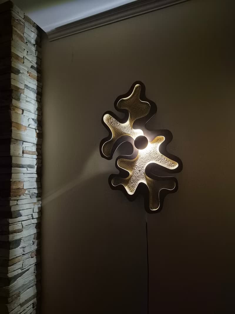 Coral Bloom Wall Light – Ocean-Inspired Metallic LED Art