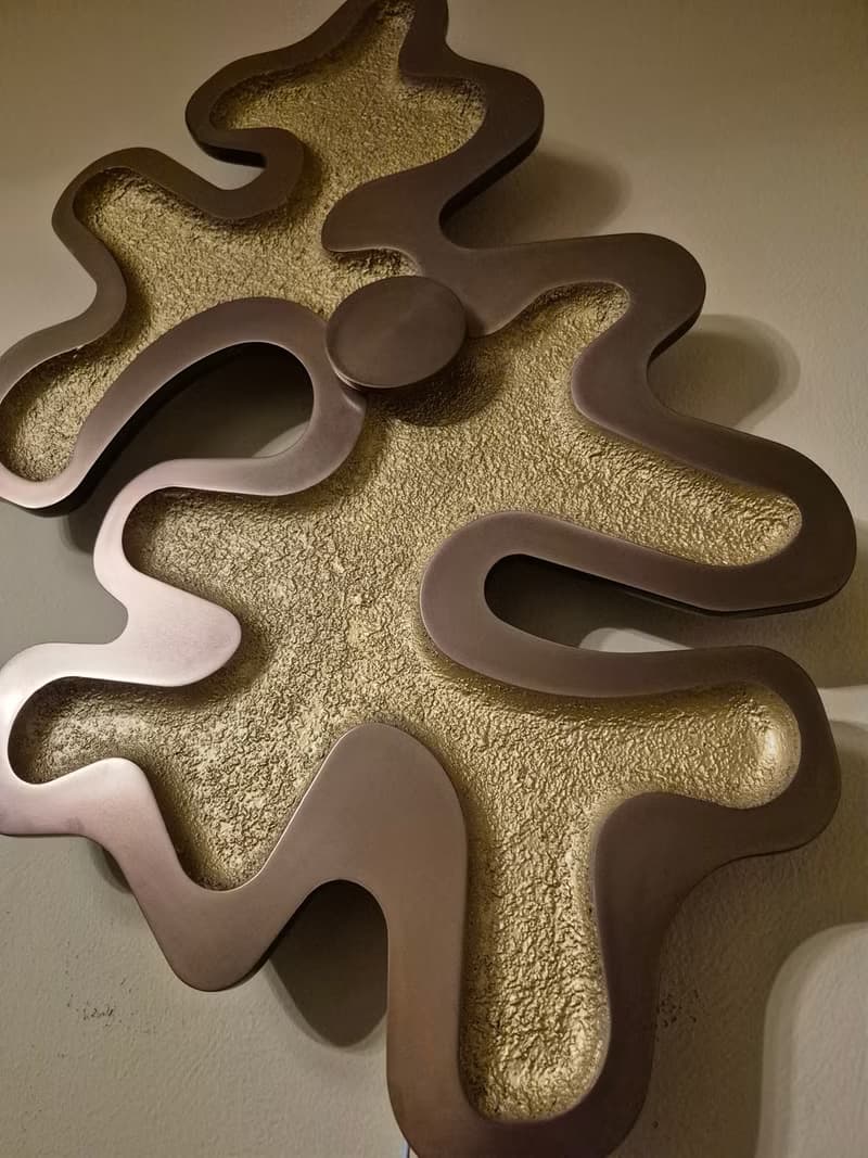 Coral Bloom Wall Light – Ocean-Inspired Metallic LED Art