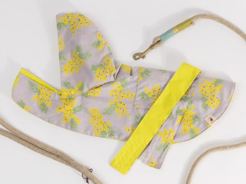 【現貨】粉紫花束+黃色防水布,毛孩斗蓬雨衣,雙面可穿