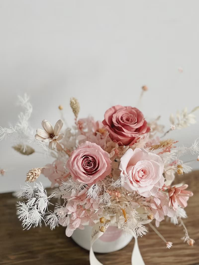 【永生玫瑰花盆花】• 情人節禮物/生日禮物/永生花/永生玫瑰花