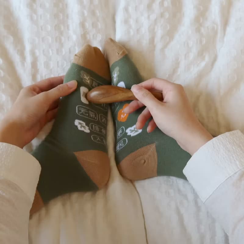 穴道保養【晚安足の穴位按摩包】睡前按一按更好眠 趣味送禮 襪子