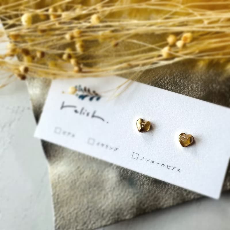 ハート シトリン 金継ぎ ピアス ノンホールピアス イヤリング 天然石 ゴールド 金 小さい 小ぶり 極小 淡い イエロー 黄色 ギフト プレゼント 贈り物