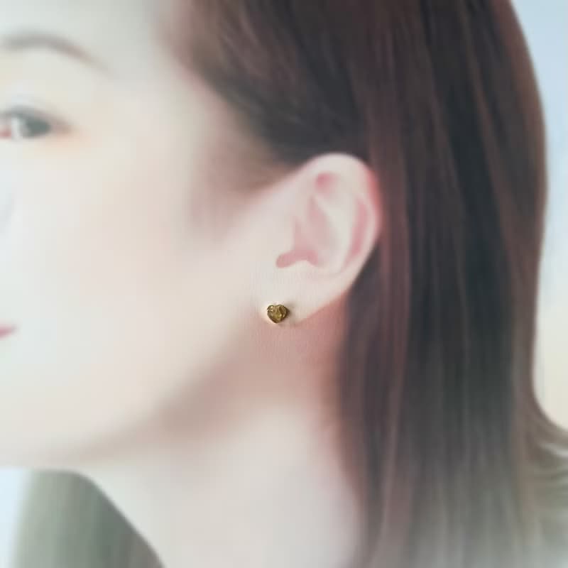 ハート シトリン 金継ぎ ピアス ノンホールピアス イヤリング 天然石 ゴールド 金 小さい 小ぶり 極小 淡い イエロー 黄色 ギフト プレゼント 贈り物