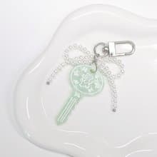 帶珍珠絲帶的可愛鑰匙鏈