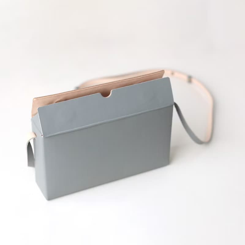 box shoulder bag (m) : black