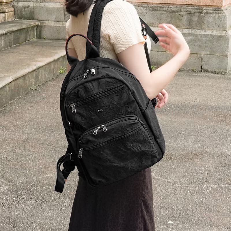 (黑色)必buy輕盈紙感旅行後背包33531