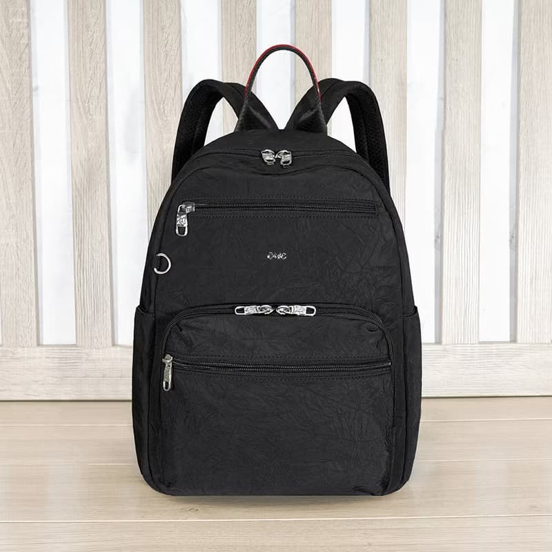 (黑色)必buy輕盈紙感旅行後背包33531