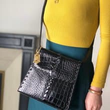 【 日本直送　名牌中古包 】Yves Saint Laurent ショルダーバッグ ブラック YSL チャーム レザー クロコ型押し ミニバッグ p7s3ib